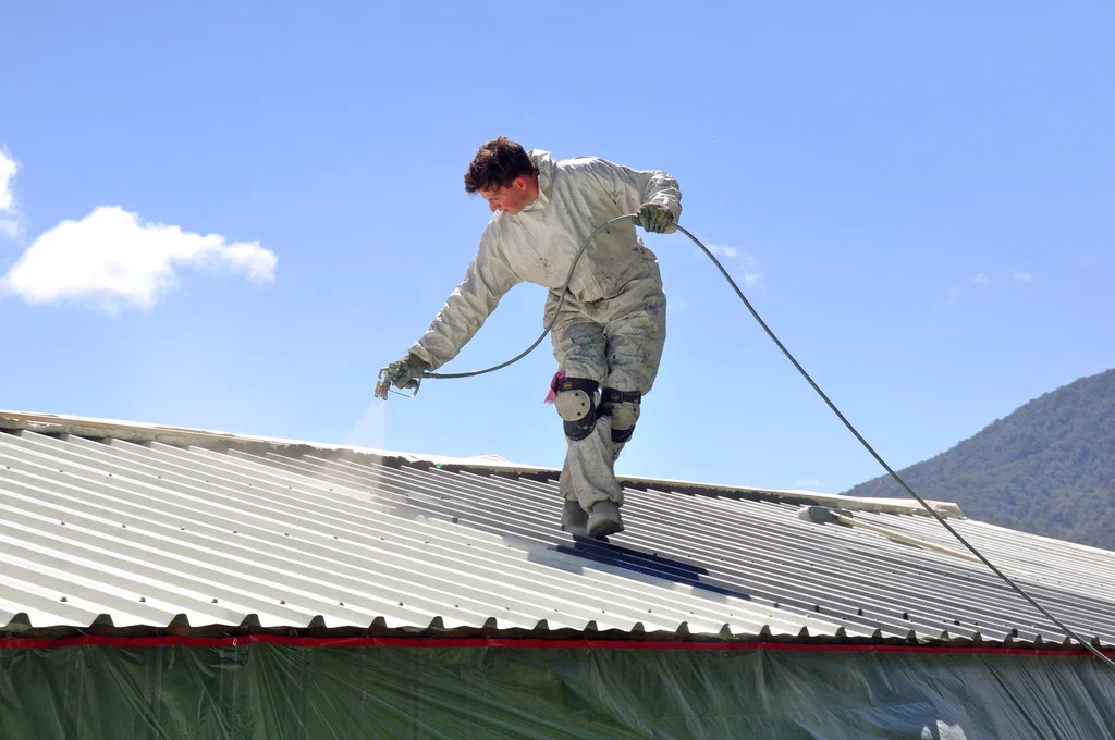 How Roof Coating Improves Energy Efficiency